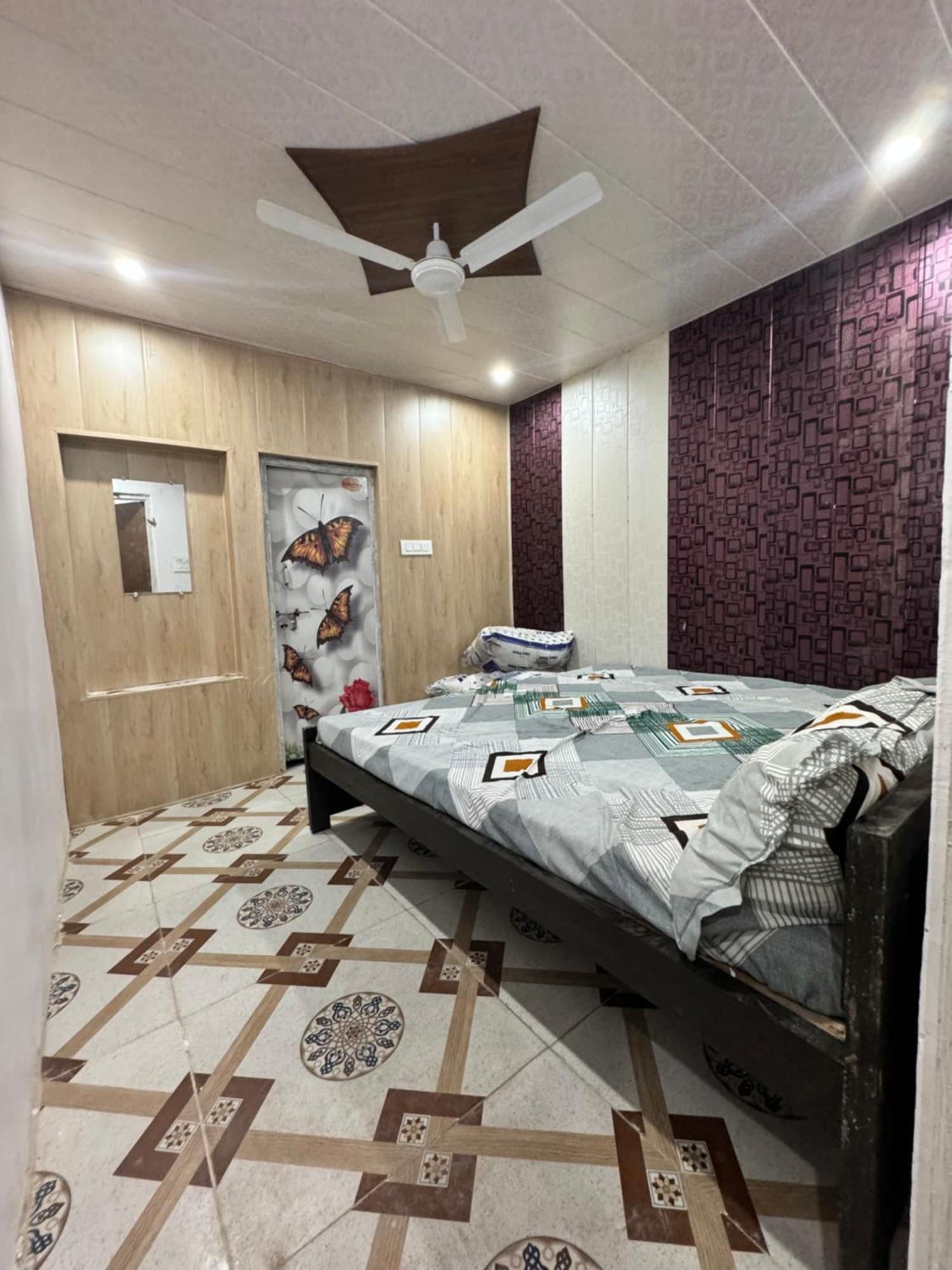 Hotel Pakhi Residency Vrindāvan Exterior foto