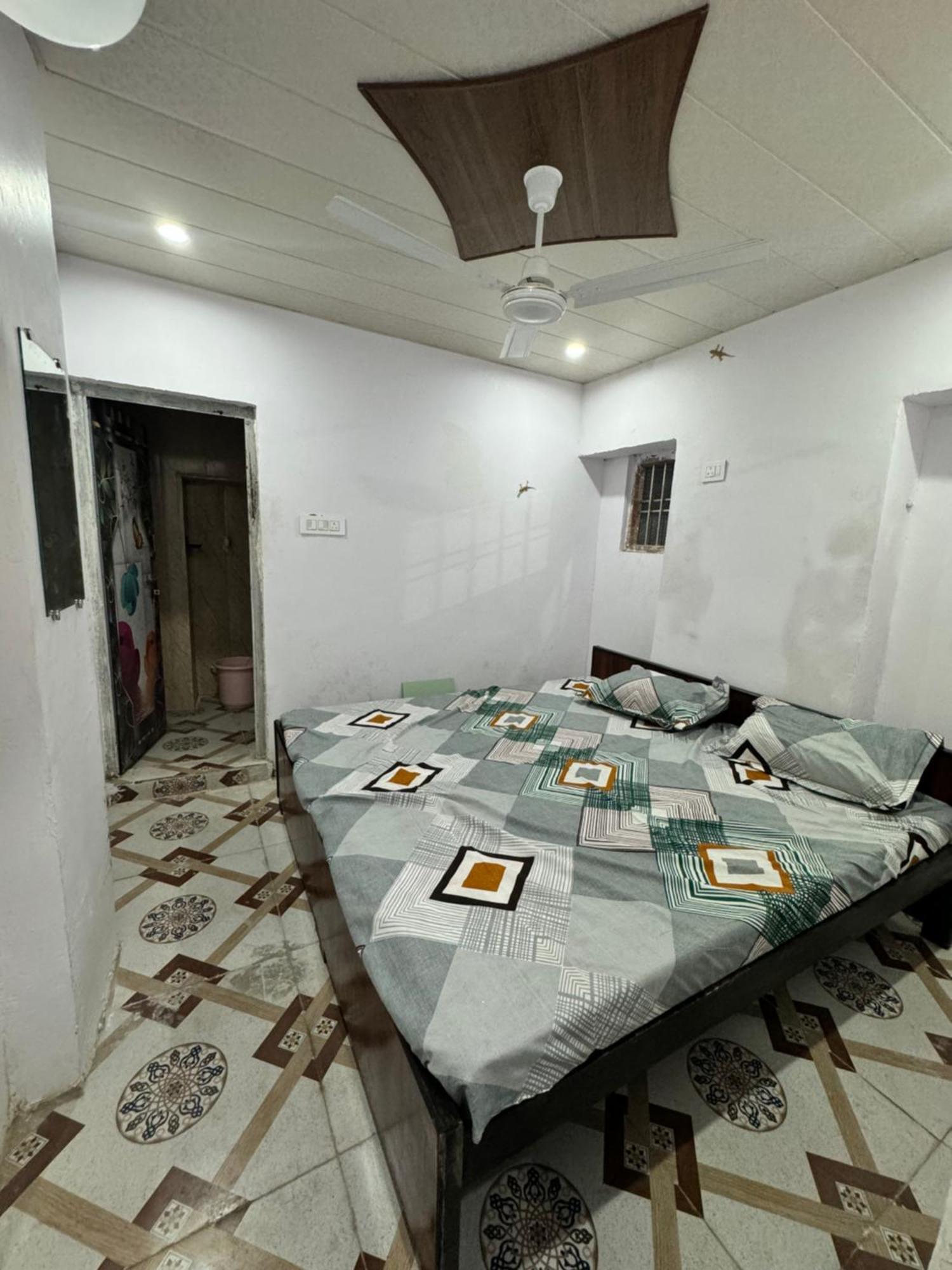 Hotel Pakhi Residency Vrindāvan Exterior foto